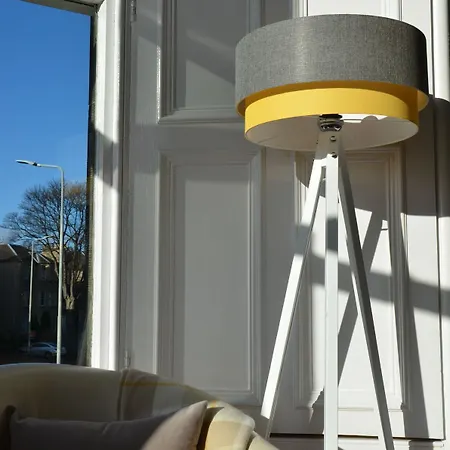 Edinburgh37 4* Edinburgh