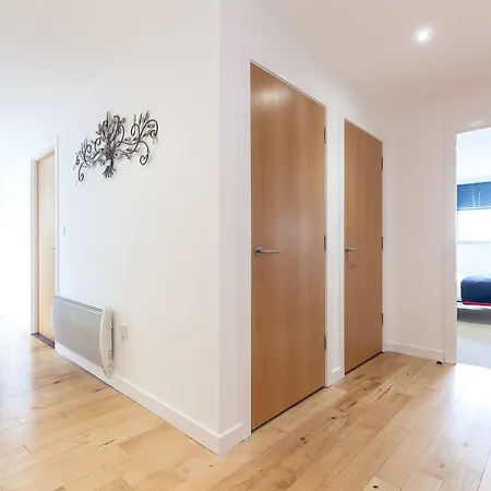 Apartment Stylish Penthouse Edinburgh