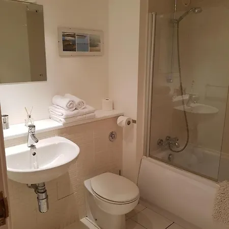 Executive Open Plan Apartment, Leith