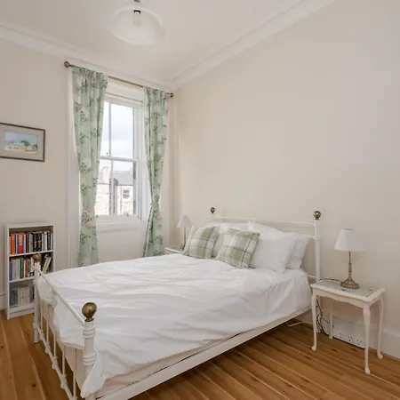 Daire Dean Terrace - Traditional 3 Bed In Stockbridge *