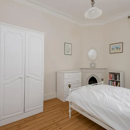 Apartment Dean Terrace - Traditional 3 Bed In Stockbridge Edinburgh