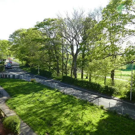 Family Self-catering Apartment, Portobello, Apartment Edinburgh