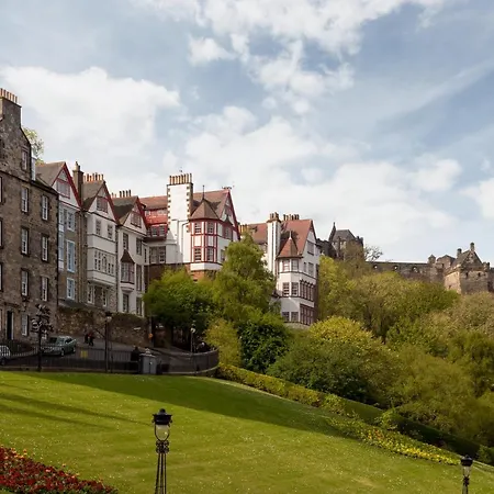 Amazing Penthouse, Stunning Views, Castle 2 Mins アパート エディンバラ