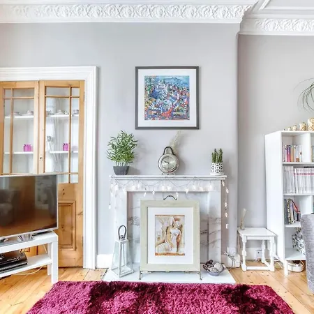Daire Kenmure With Garden & Parking *