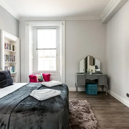 Spacious Newly Refurbished