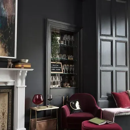 Luxury Boutique In Fashionable Stockbridge 5*