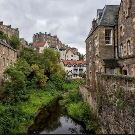 Stylish Stockbridge, Victorian Traditional Bright & Spacious Flat, Apartment Edinburgh