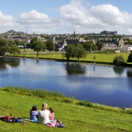 Apartment Stylish Stockbridge, Victorian Traditional Bright & Spacious Flat, Edinburgh