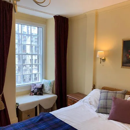 18th Century Royal Mile Retreat شقة *