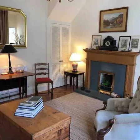 شقة 18th Century Royal Mile Retreat