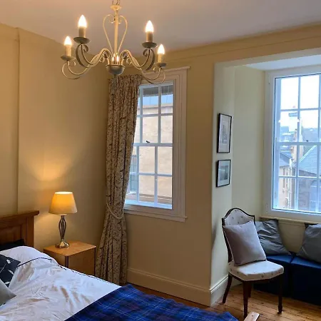 18th Century Royal Mile Retreat شقة *