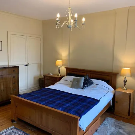 18th Century Royal Mile Retreat *