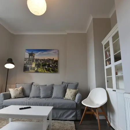 Pleasance Ground Floor Main Door Access