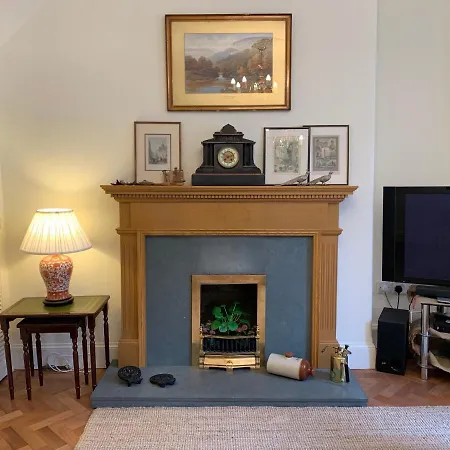 18th Century Royal Mile Retreat *