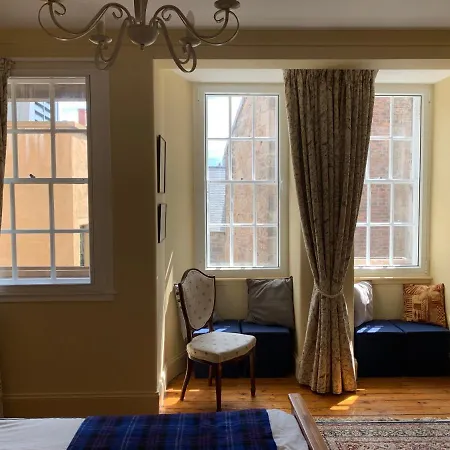 18th Century Royal Mile Retreat شقة *