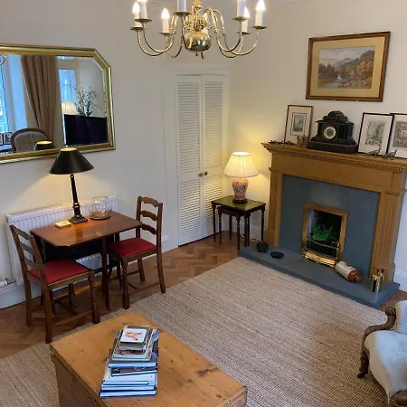 18th Century Royal Mile Retreat شقة *