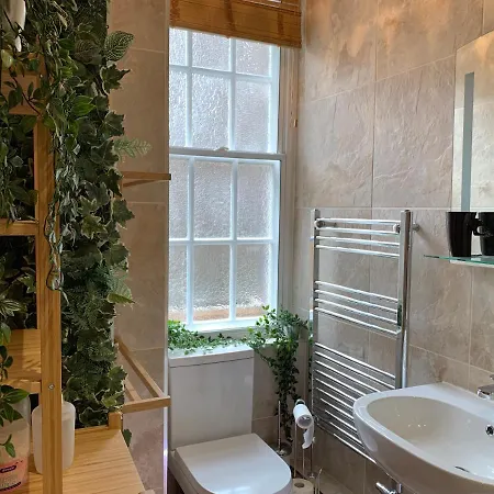 18th Century Royal Mile Retreat إدنبرة