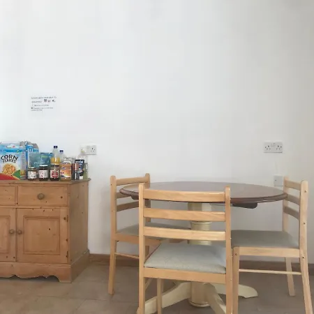 بيت ضيافة Laura And Paul's House *