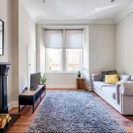 Stylish & Modern 2br With Free Parking