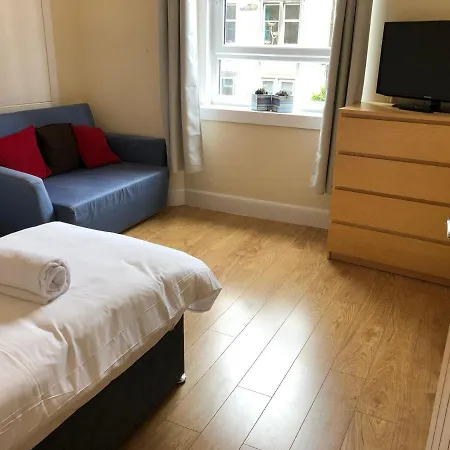 City Centre Retreat ✰ Great Location✰ Free Parking * Edimburgo