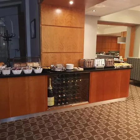 Western Kings Manor 3*