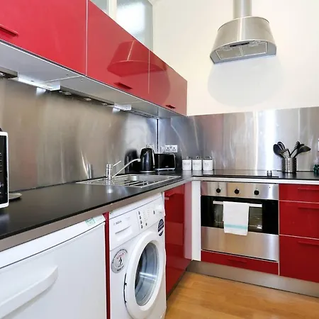 Modern For 4 In Vibrant New Town