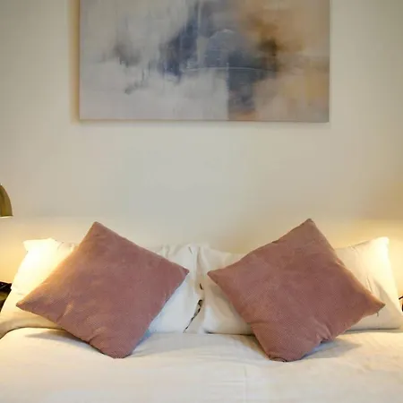 Comfortable&central One Bed - Sale!
