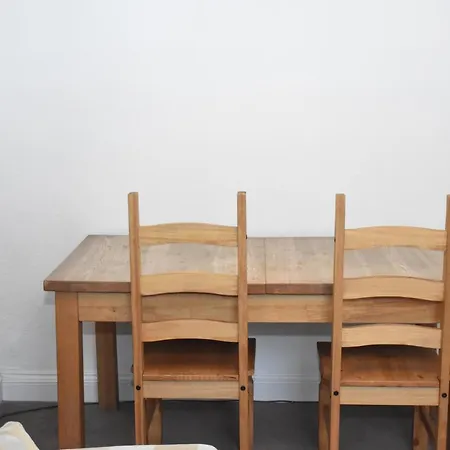 Homely New Town Flat 10 Mins Walk To Princes St. Appartamento