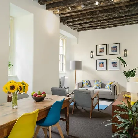 The King's Chamber Stunning Apartment, Royal Mile Close To Castle