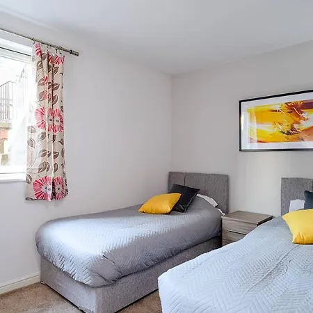 Charming In Great Location *