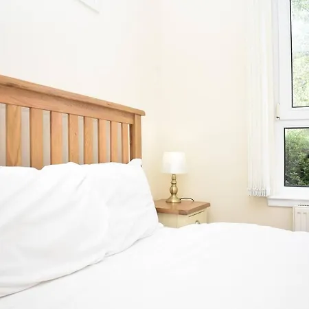 Bright 2br Flat Close To Craigmillar Castle Apartamento *