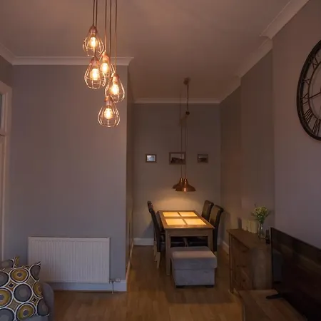 9,7 Out Of 10 For Comfort And Cleanliness Of This Cosy Modern 1 Bedroom إدنبرة