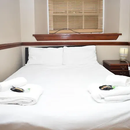 Convenient 3br On Leith Walk, 10 Mins To Centre * Edinburgh