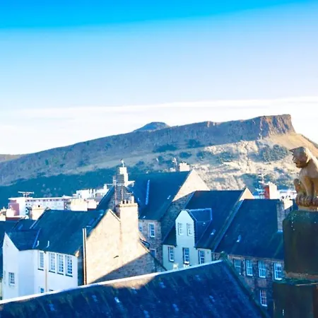 The Jeffrey Street Apartment Edinburgh