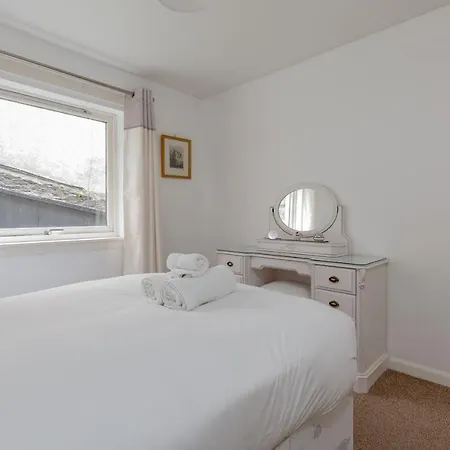 Historic Royal Mile Apartment With Private Entrance * Edinburgh