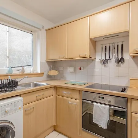 Historic Royal Mile Apartment With Private Entrance Appartement *