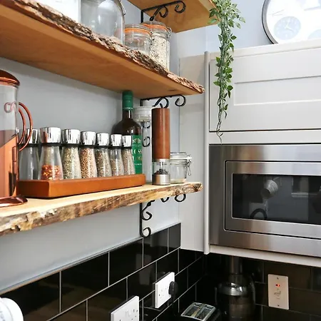 Altido Luxury 1-Bed Apartment Near Royal Botanic Garden * Edinburgh