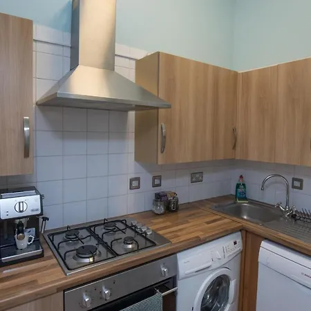 شقة 9,7 Out Of 10 For Comfort And Cleanliness Of This Cosy Modern 1 Bedroom *