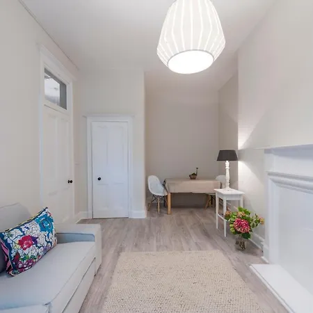 Apartment Arden Street *