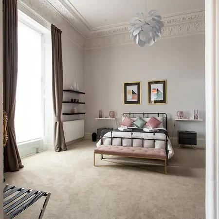 Appartement Beautifully Curated In Edinburgh's West End