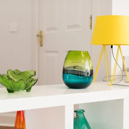 Beautifully Curated In Edinburgh's West End Appartement *