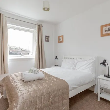 Historic Royal Mile Apartment With Private Entrance Appartement *