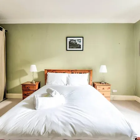 Altido Perfect Location! - Charming Rose St Apart For 4 Appartement *
