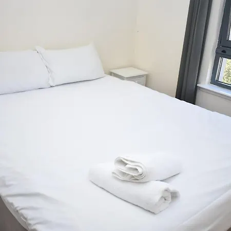 Convenient 2br 15 Mins To Princes St.