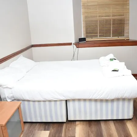 Convenient 3br On Leith Walk, 10 Mins To Centre