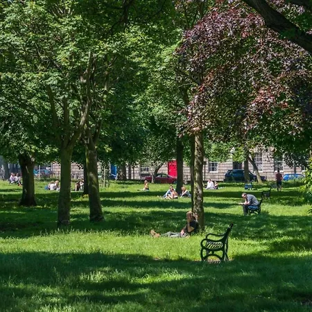 Gayfield Place بيت للعطل *