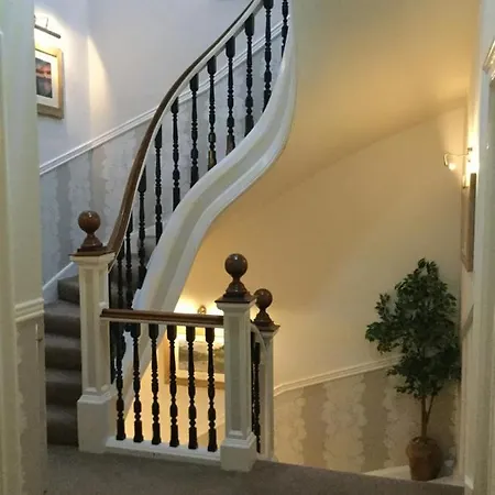 18 Craigmillar Park Guest house 4*