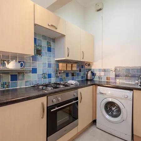 Rossie Place * Edinburgh