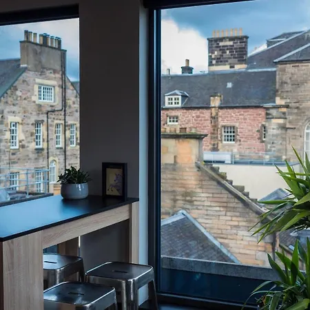 Code Pod - The Loft - *