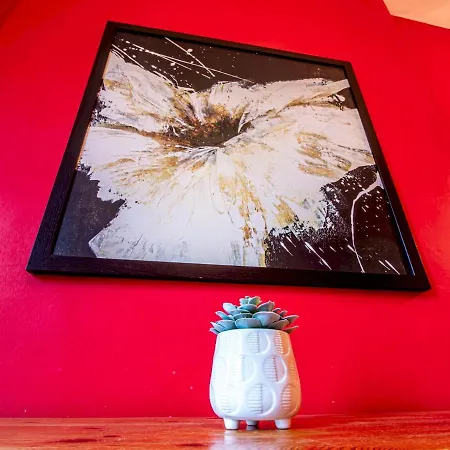 Beautiful And Bright Georgian Style Morningside - Pass The Keys